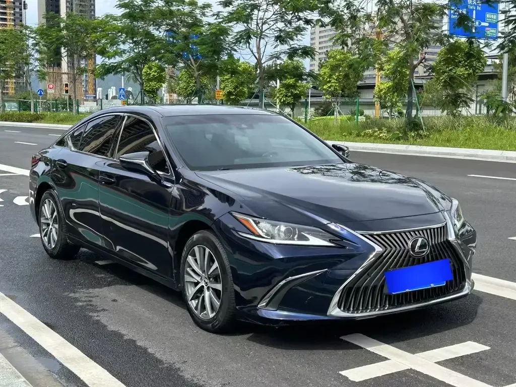 Lexus ES 2021 из CN, фото 2