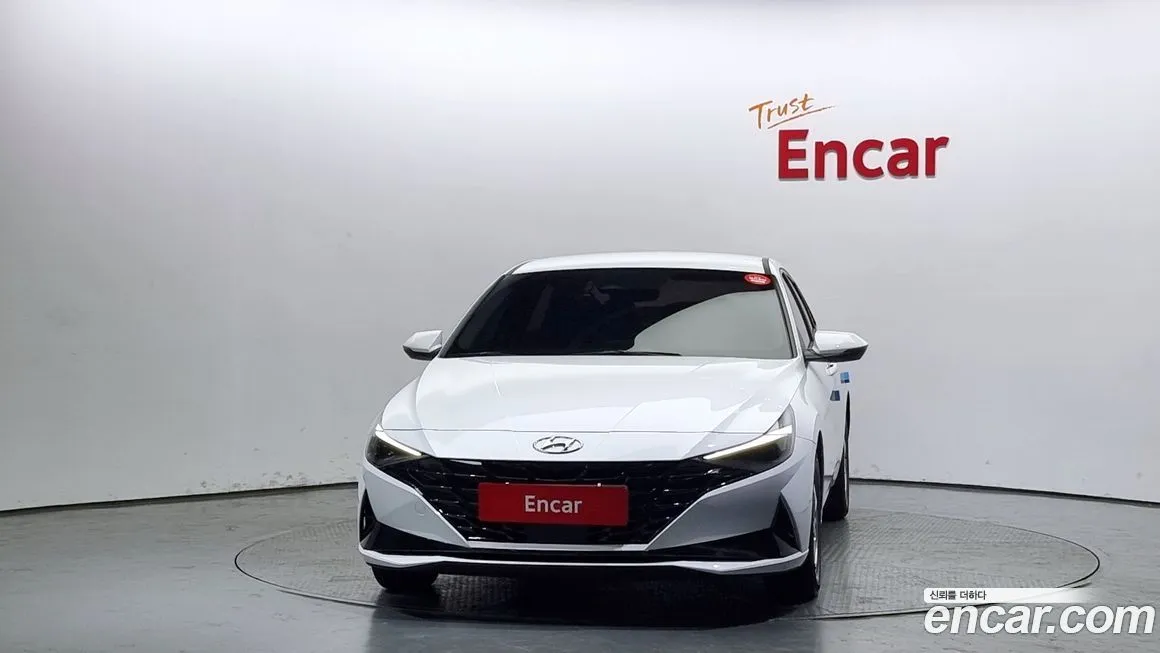 Hyundai AVANTE — фото 3