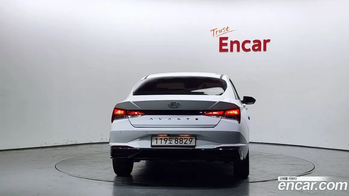 Hyundai AVANTE — фото 4
