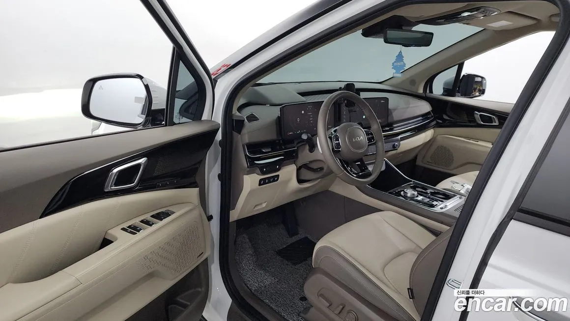 Kia Carnival — фото 10