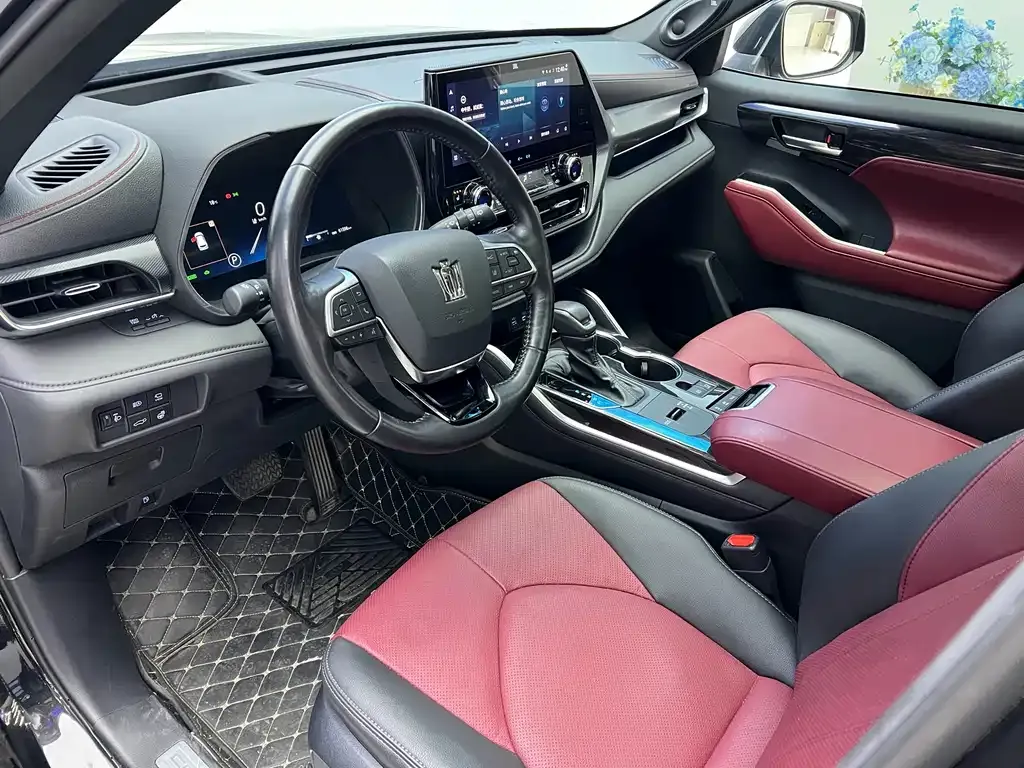 Toyota Crown Kluger 2022 из CN, фото 3