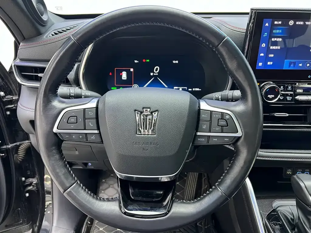 Toyota Crown Kluger 2022 из CN, фото 8