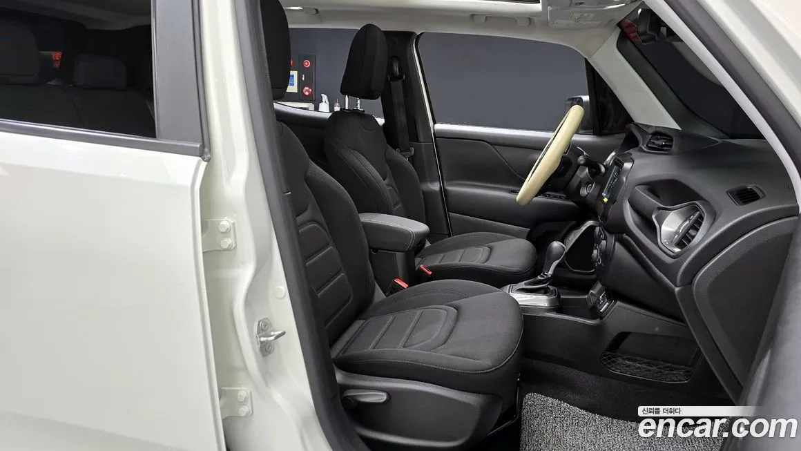 Jeep Renegade 2022 из KR, фото 10