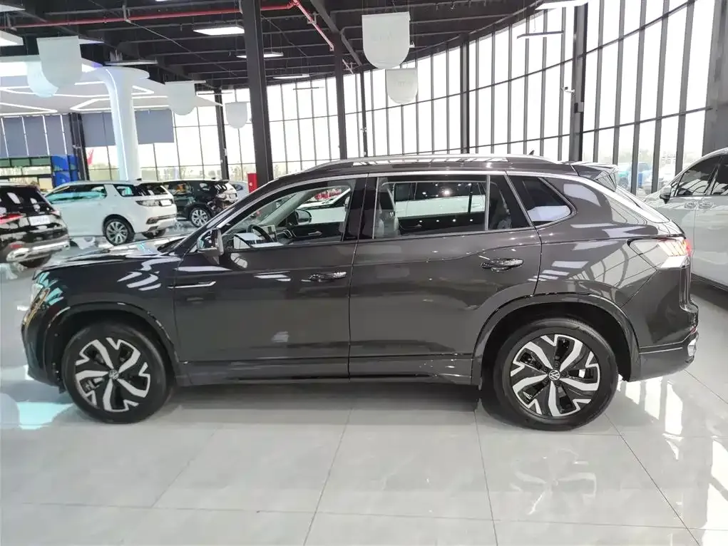 Volkswagen GTE PHEV 2024 из CN, фото 5