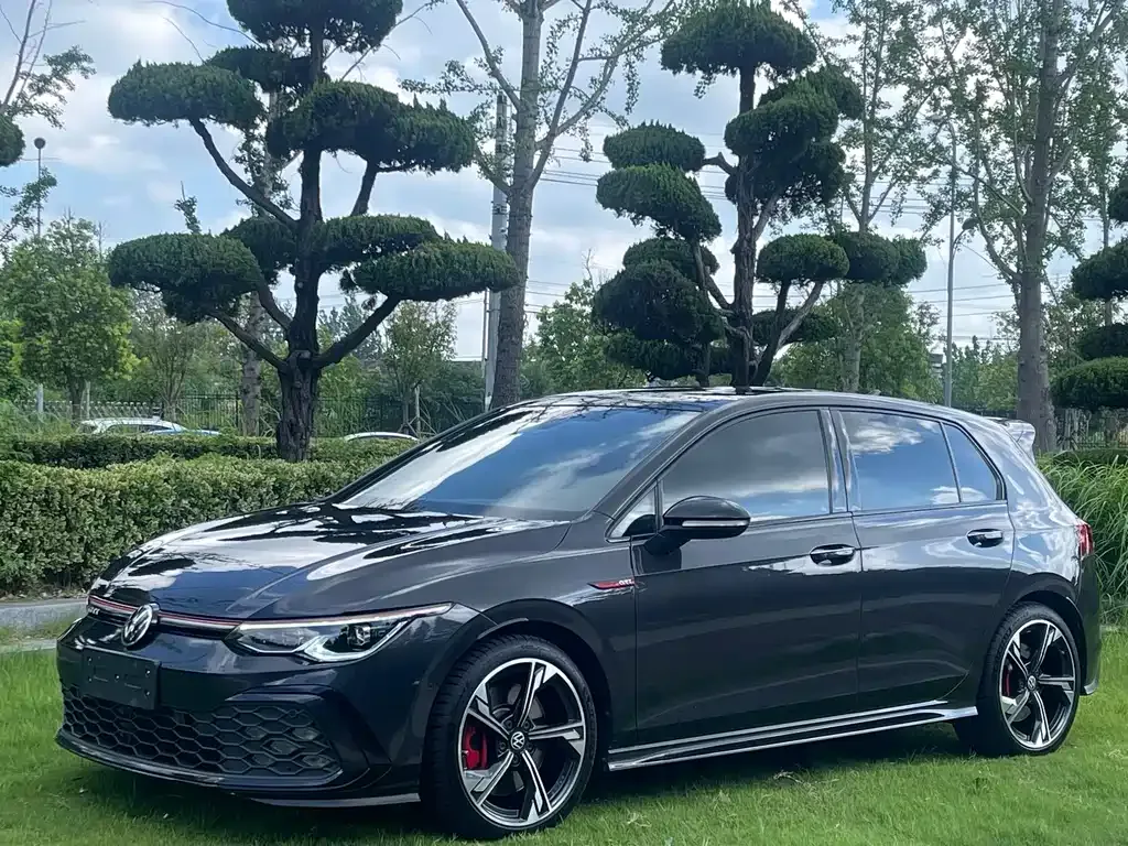 Volkswagen Golf GTI 2022 из CN, фото 1