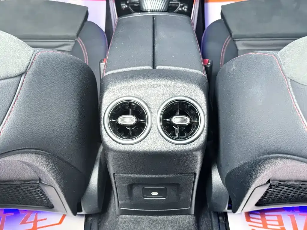 Mercedes-Benz A-Class 2023 из CN, фото 10