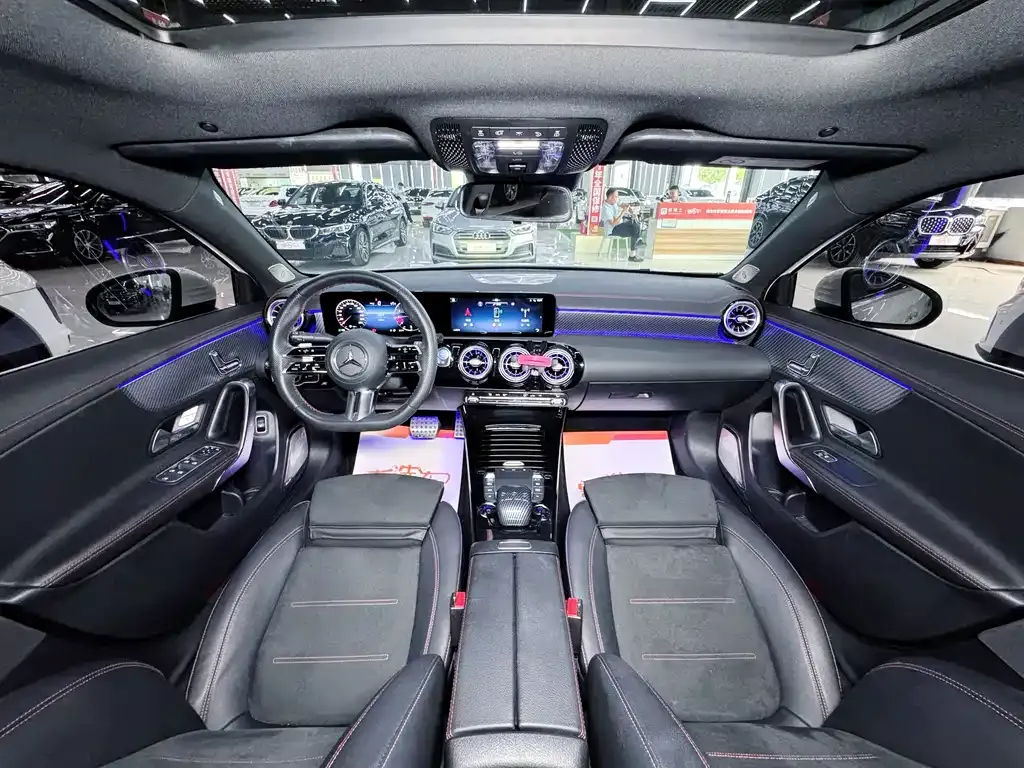 Mercedes-Benz A-Class 2023 из CN, фото 6