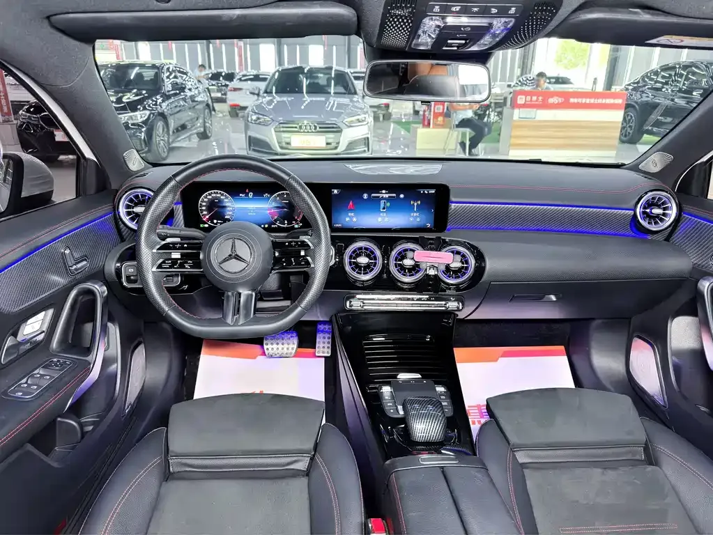 Mercedes-Benz A-Class 2023 из CN, фото 7