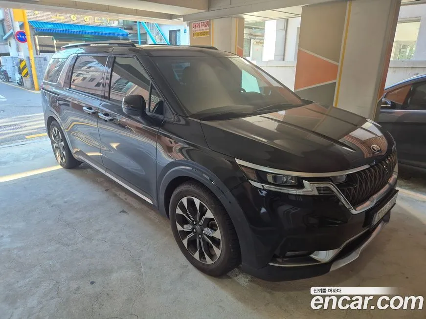 Kia Carnival — фото 1