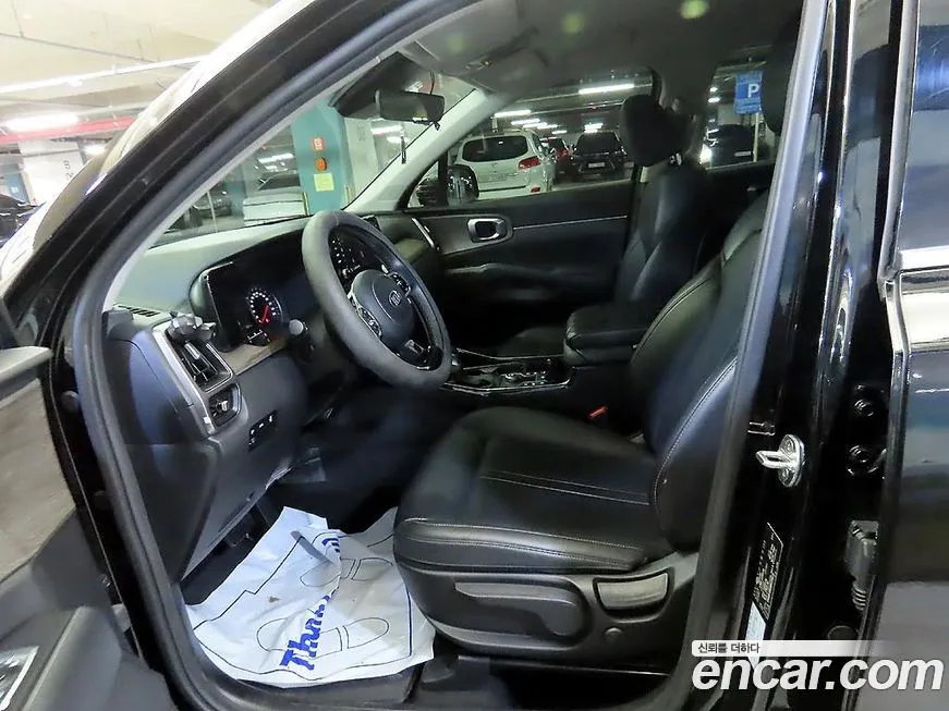 Kia Sorento — фото 6