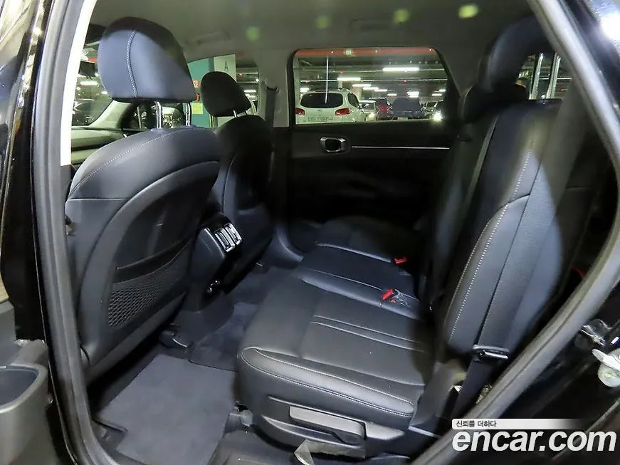 Kia Sorento — фото 7