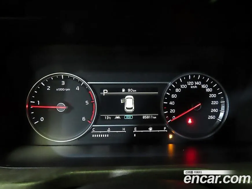 Kia Sorento — фото 9