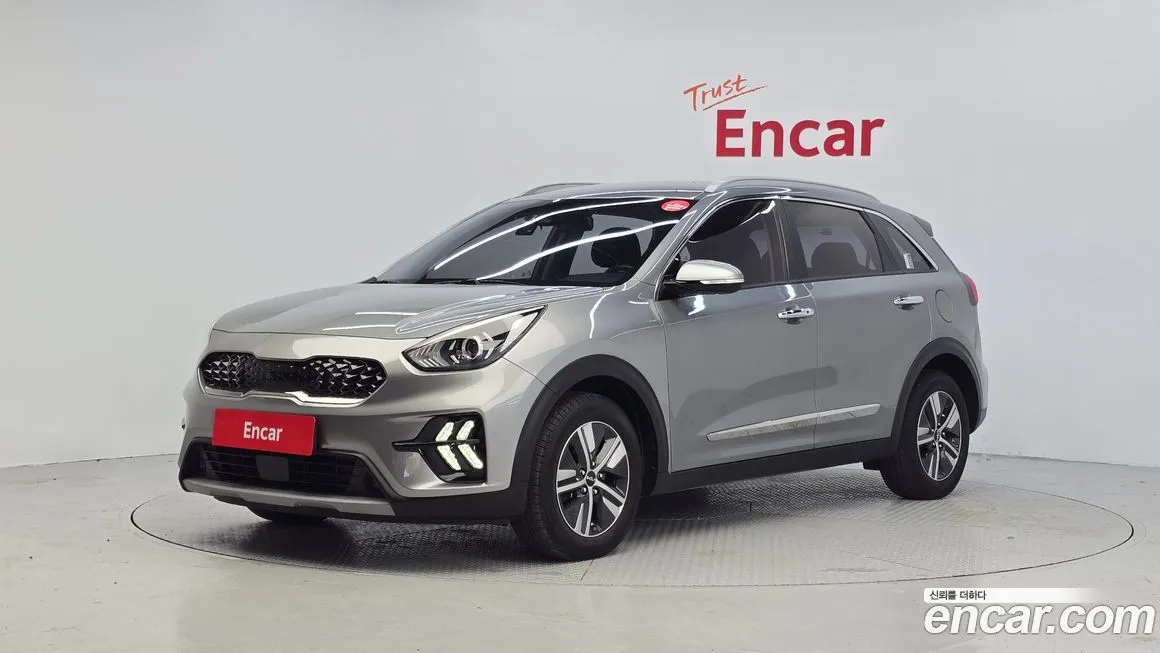 Kia Niro — фото 1