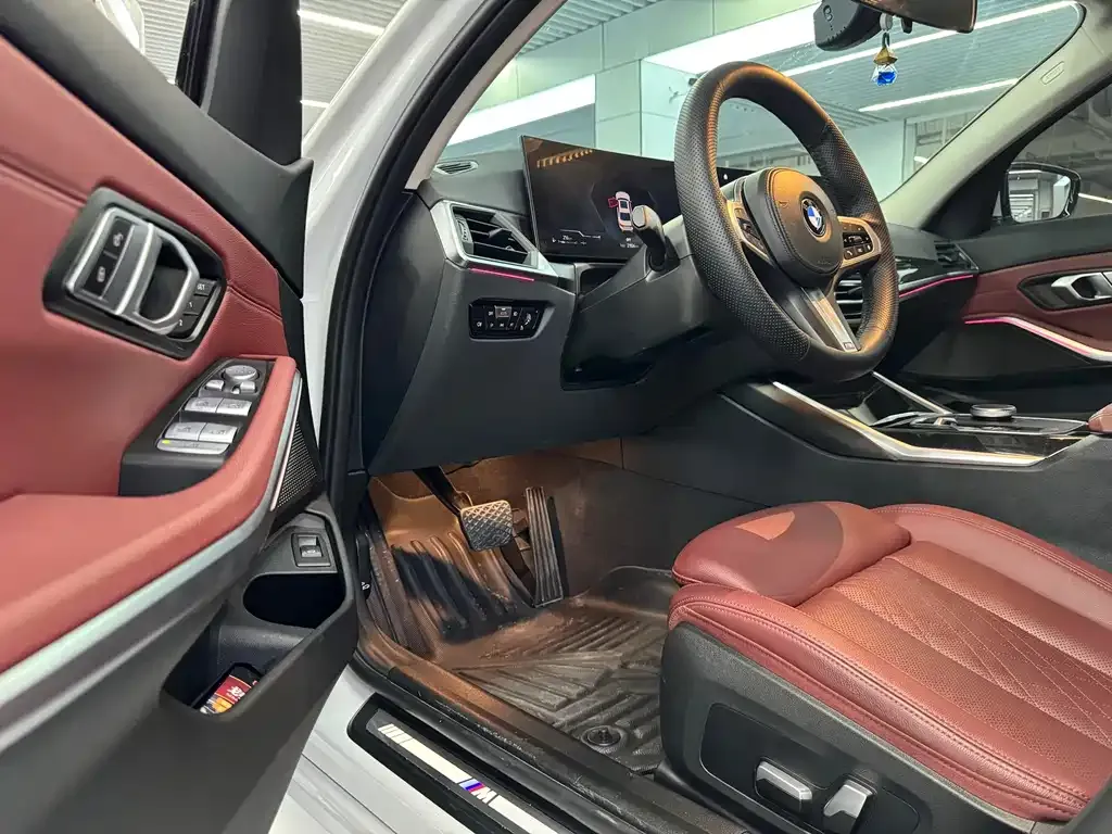 BMW 3 Series 2023 из CN, фото 8