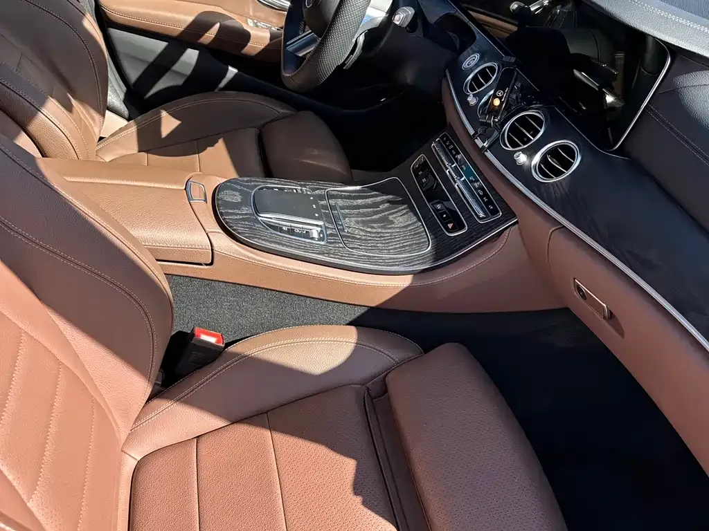 Mercedes-Benz E-Class 2022 из CN, фото 4