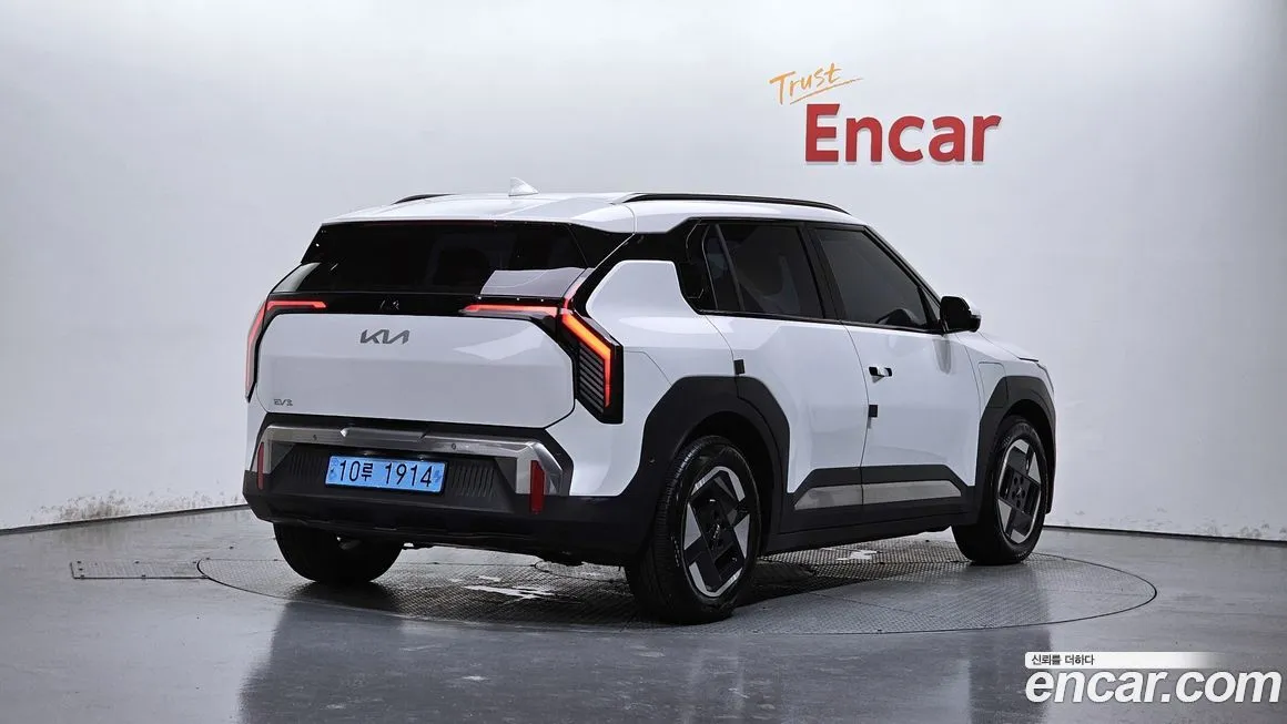 [object Object] EV3 2025 из KR, фото 2