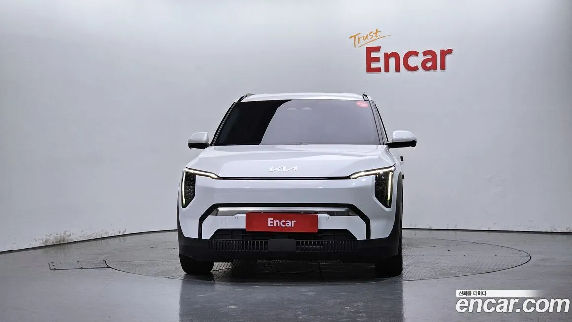 [object Object] EV3 2025 из KR, фото 3