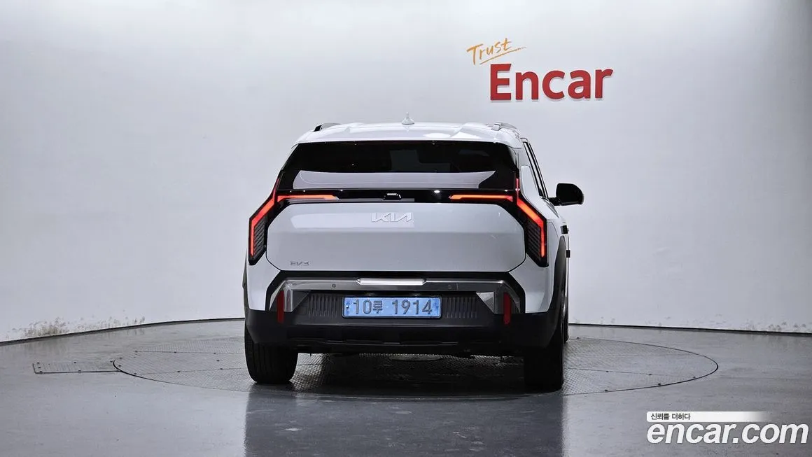 [object Object] EV3 2025 из KR, фото 4