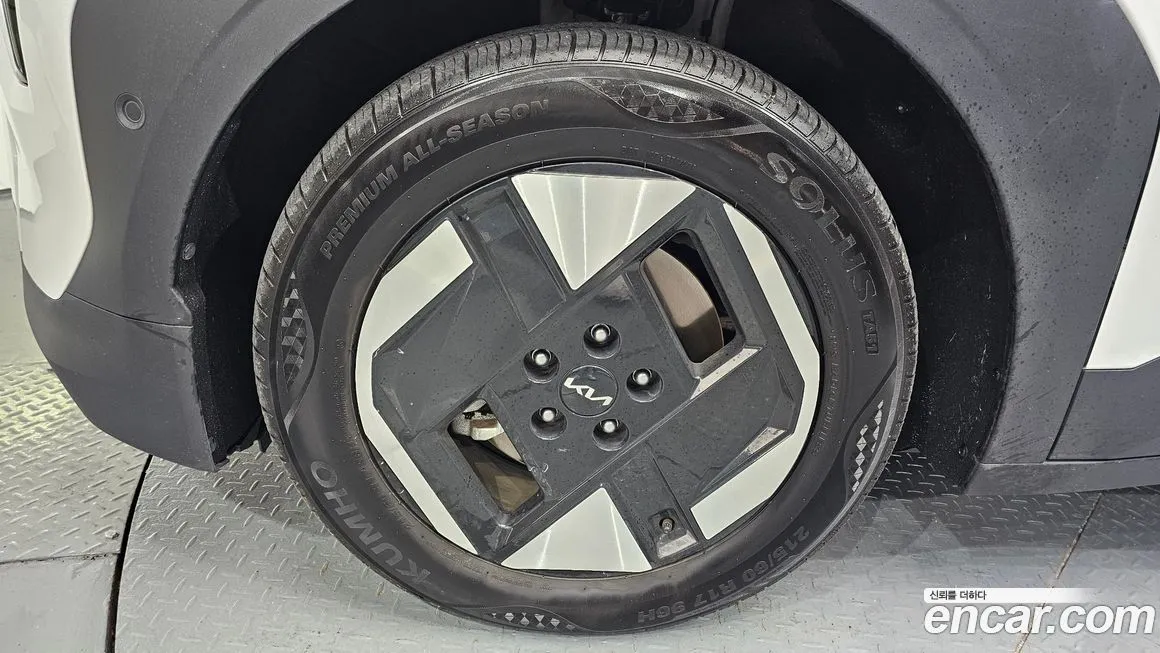 [object Object] EV3 2025 из KR, фото 5