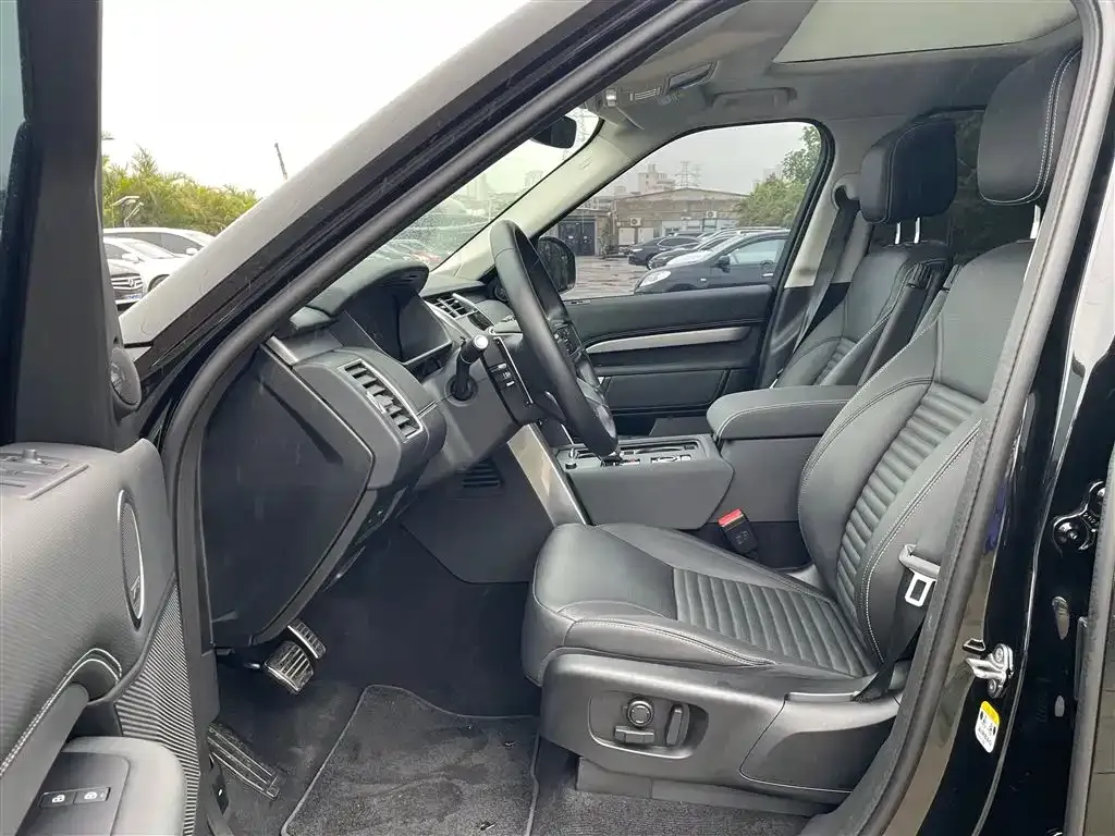 Land Rover Discovery 2024 из CN, фото 3