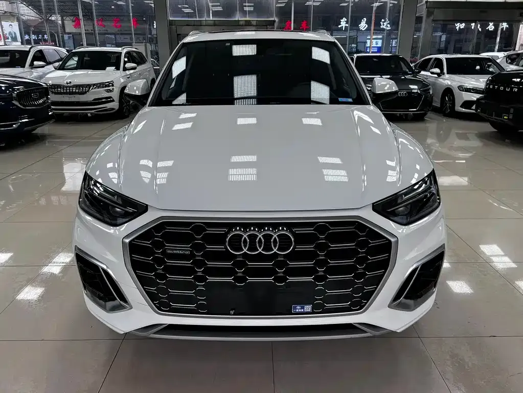 Audi Q5L 2021 из CN, фото 2
