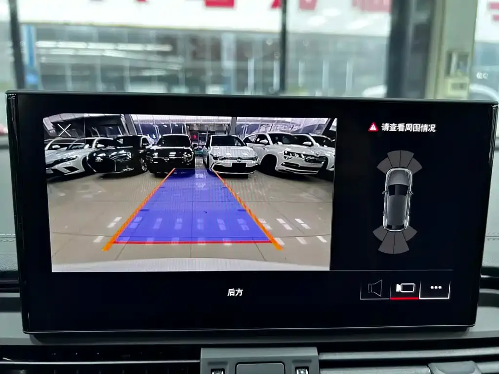 Audi Q5L 2021 из CN, фото 8