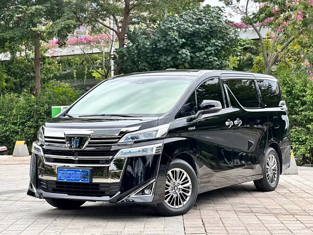 Toyota Vellfire 2022 из CN, фото 1