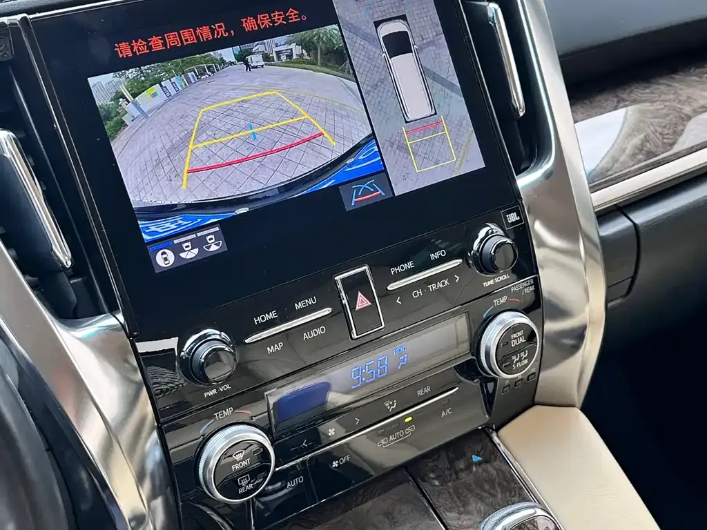 Toyota Vellfire 2022 из CN, фото 7