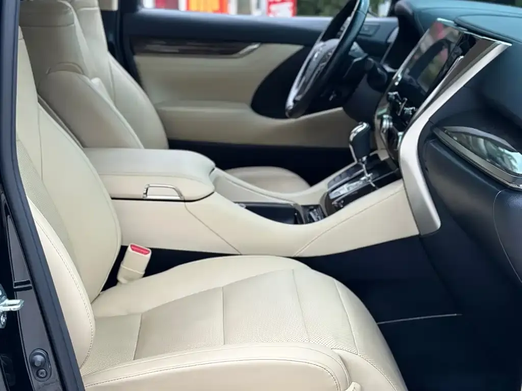 Toyota Vellfire 2022 из CN, фото 8
