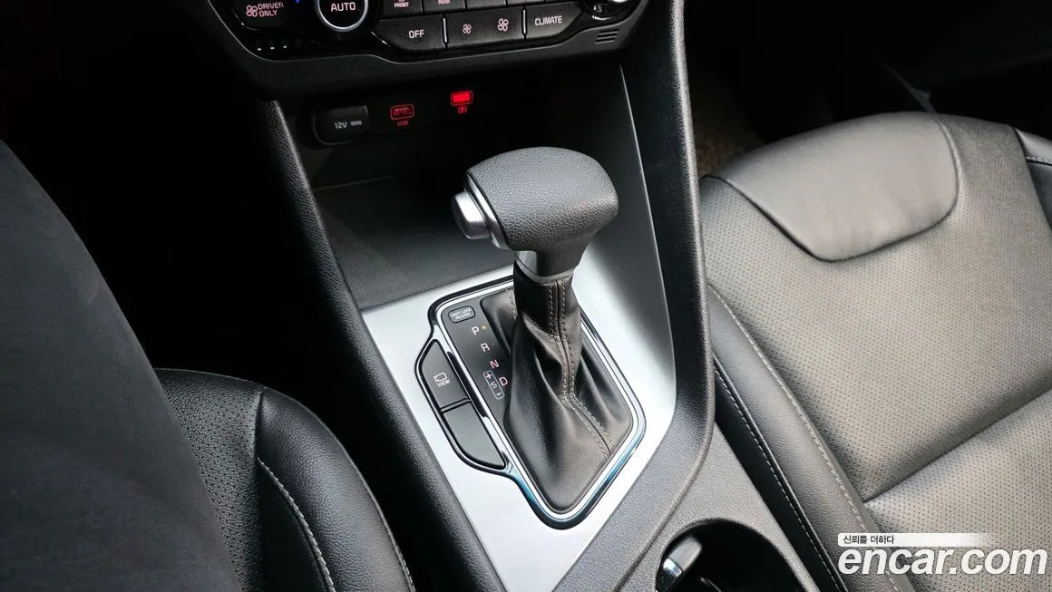 Kia Niro — фото 9