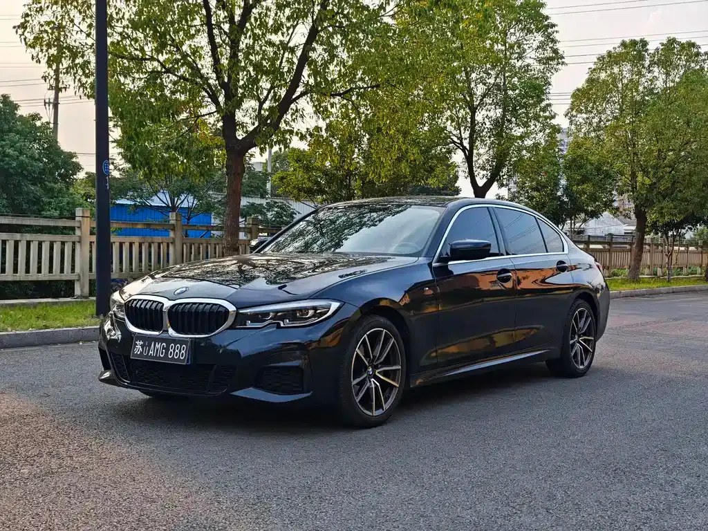 BMW 3 Series 2022 из CN, фото 1