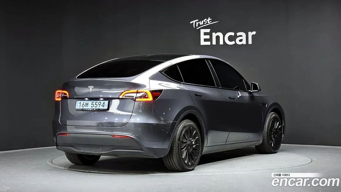 Tesla Model Y 2022 из KR, фото 2