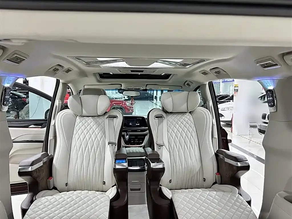 Buick GL8 2022 из CN, фото 4