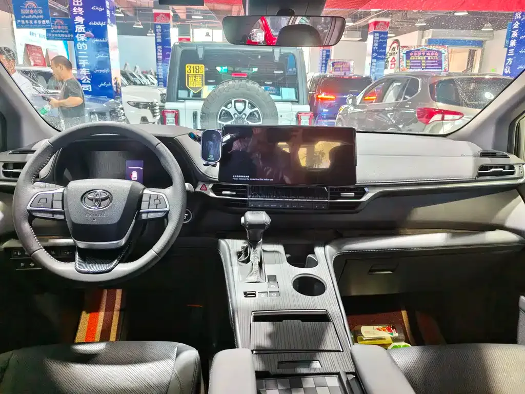 Toyota Sienna 2025 из CN, фото 5