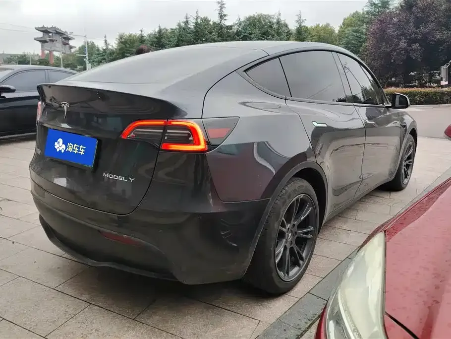 Tesla Model Y 2024 из CN, фото 3