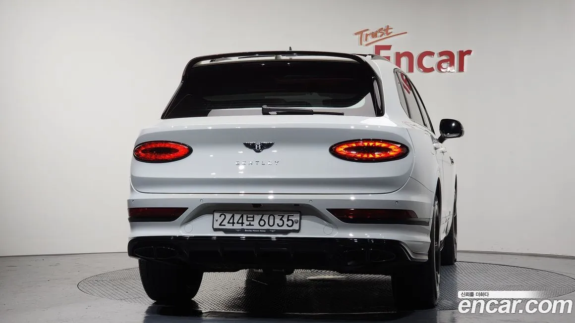 Bentley Bentayga 2023 из KR, фото 4