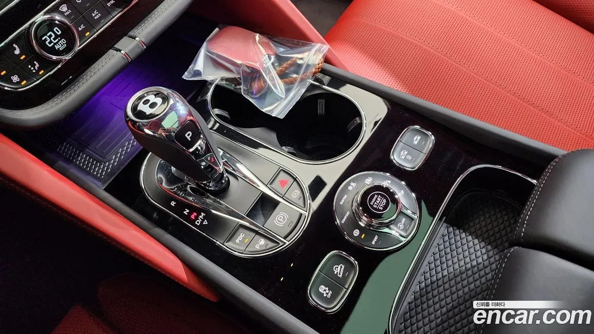 Bentley Bentayga 2023 из KR, фото 9