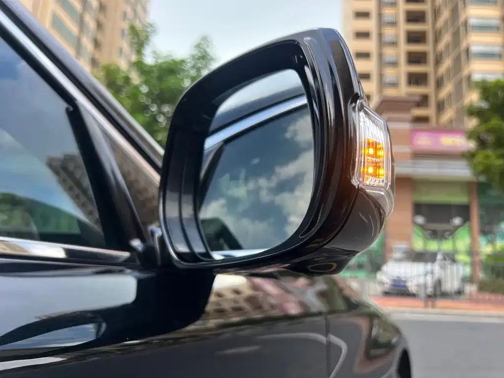 Infiniti Q50L 2021 из CN, фото 10