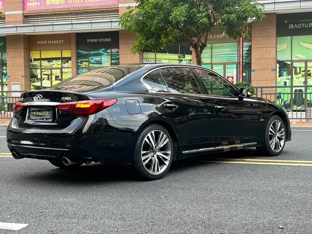 Infiniti Q50L 2021 из CN, фото 7