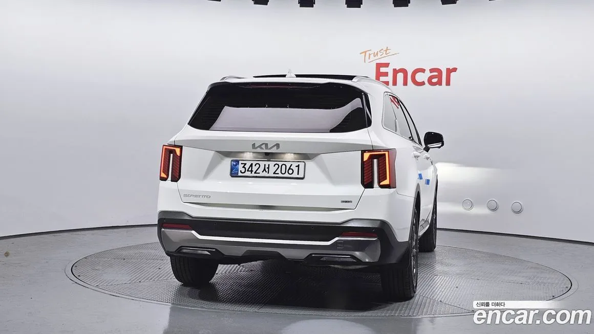 Kia Sorento — фото 4