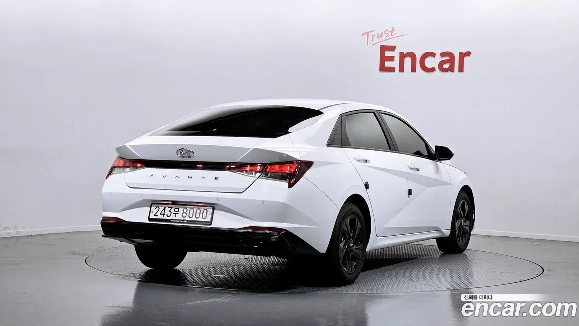 Hyundai AVANTE 2021 из KR, фото 2