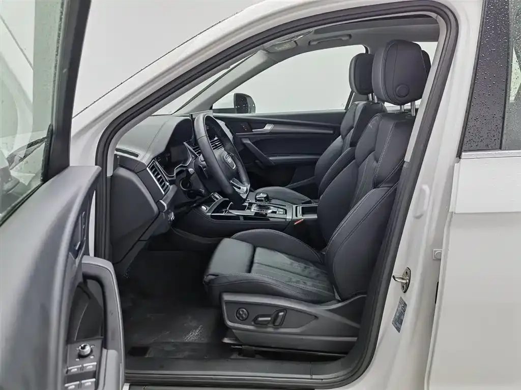Audi Q5L 2022 из CN, фото 10
