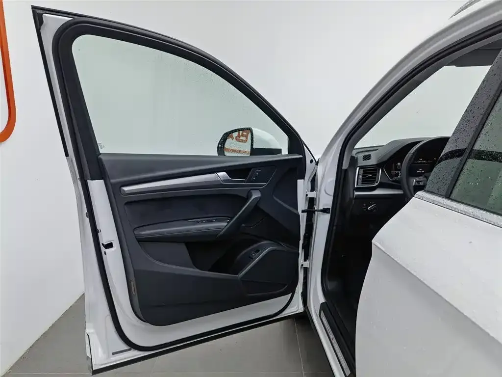 Audi Q5L 2022 из CN, фото 8