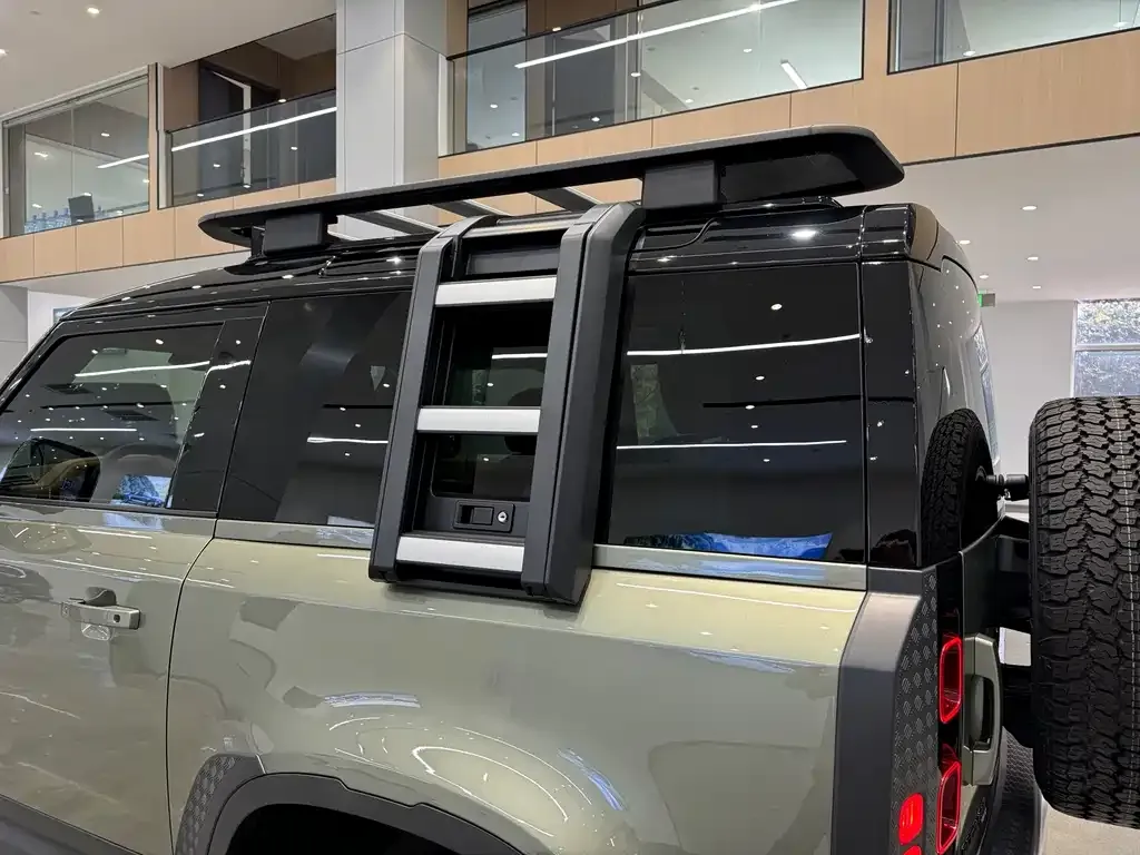Land Rover Defender 2023 из CN, фото 10