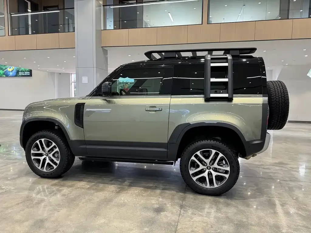 Land Rover Defender 2023 из CN, фото 9
