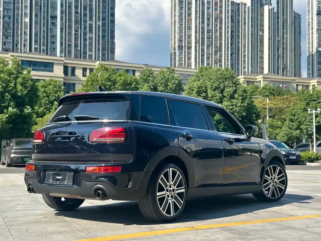 [object Object] Mini Clubman 2022 из CN, фото 5