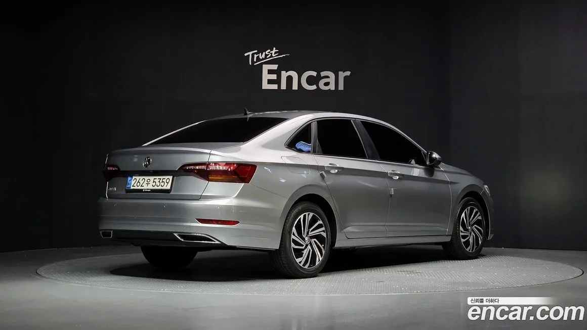 Volkswagen Jetta 2021 из KR, фото 2