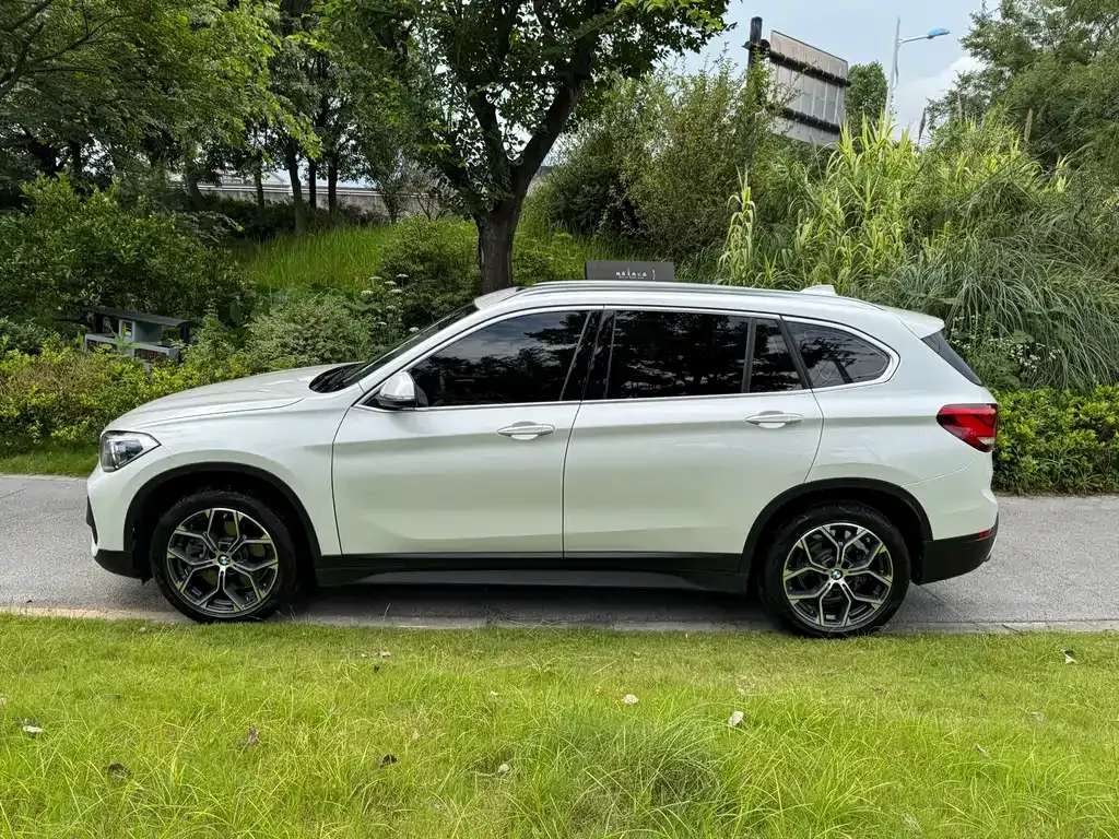 BMW X1 2022 из CN, фото 3