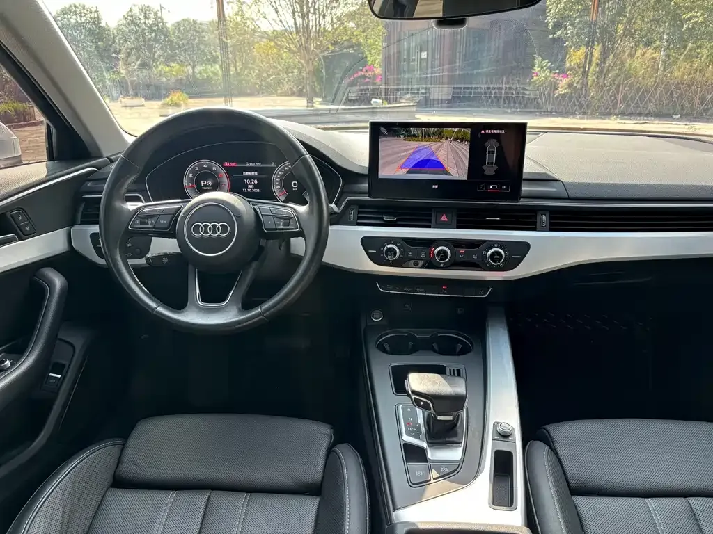 Audi A4L 2022 из CN, фото 5