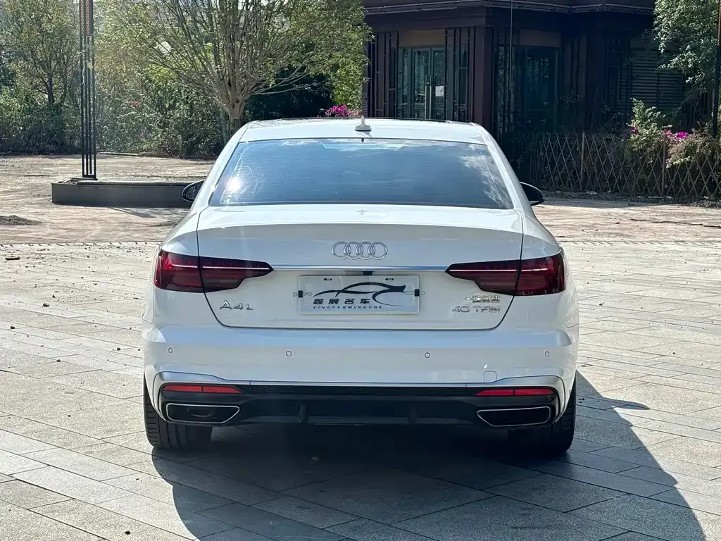 Audi A4L 2022 из CN, фото 9